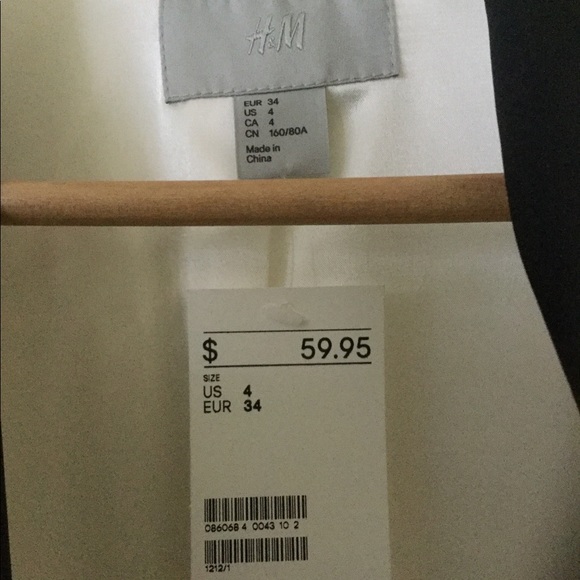 H&M TUXEDO JACKET BLAZER - Picture 2 of 5